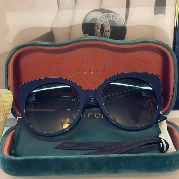 NWT authentic Gucci Womens Cat Eye Blue Fashion sunglasses .๐๐๐ - Picture 3 of 15